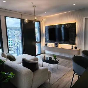  Apartment Republica Del Salvador Coliving Ecuador Xoe Ecuador