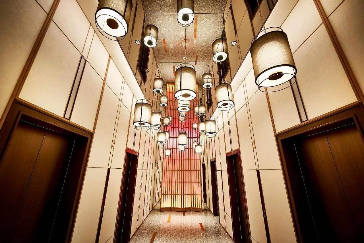 Centara Grand Hotel Osaka 5*,