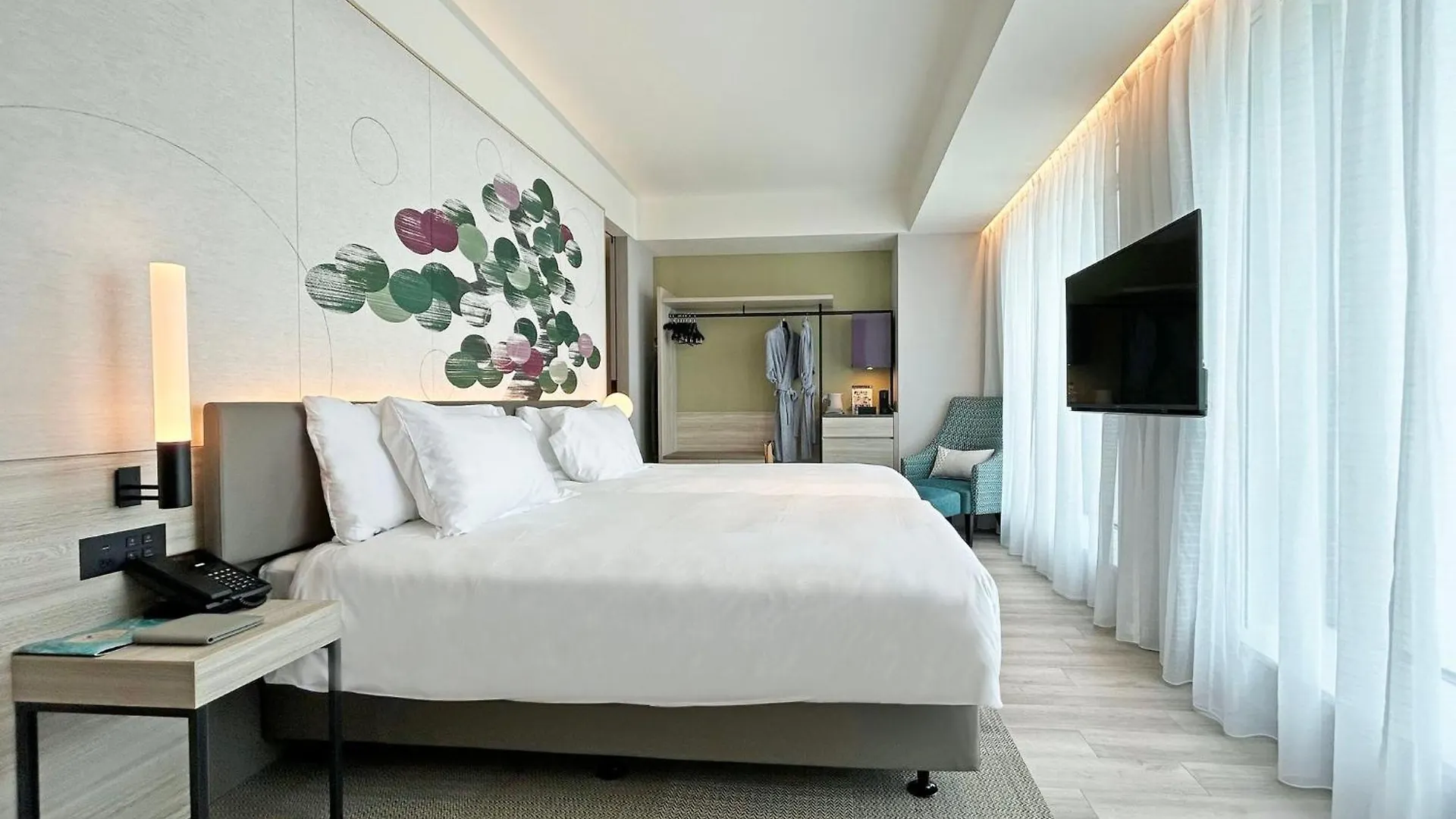 Centara Grand Hotel Osaka 5*,